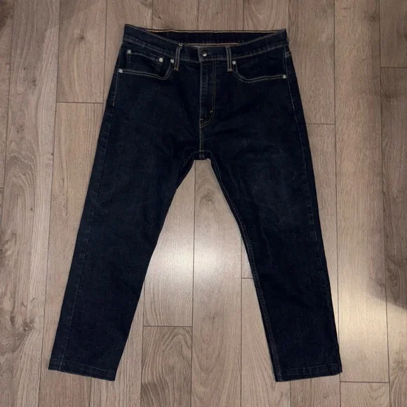 ❌SOLD❌ - Levi's 512 Dark Blue Jeans - Picture 2 of 5